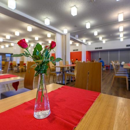 Hotel Atom Třebíč מראה חיצוני תמונה
