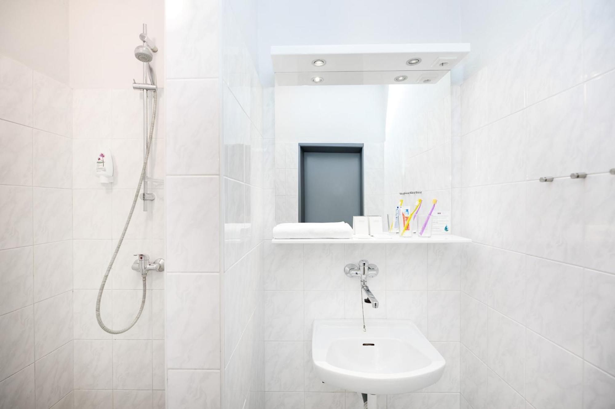 Hotel Atom Třebíč מראה חיצוני תמונה